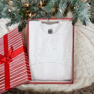 Mama Sweatshirt, Mothers Day Shirt, Cool Mom, First Mothers Day, Personalized Gift, Birthday Gift for Mom, New Mom Gift, Embossed Sweatshirt bild 3