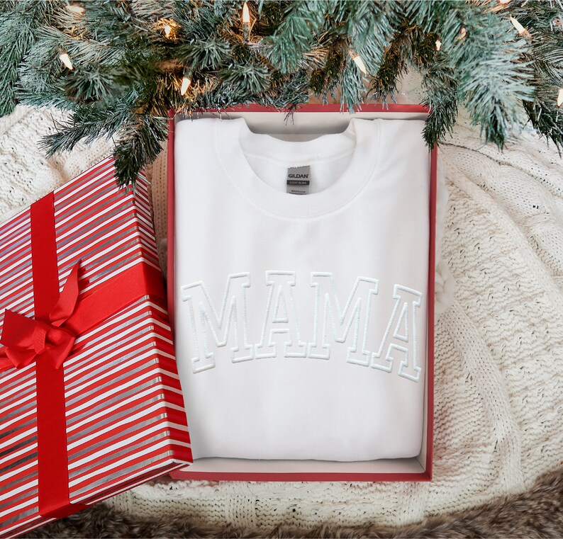 Mama Sweatshirt, Mothers Day Shirt, Cool Mom, First Mothers Day, Personalized Gift, Birthday Gift for Mom, New Mom Gift, Embossed Sweatshirt bild 3