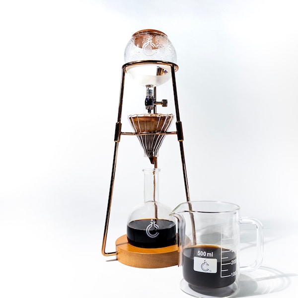 Drip-Kaffee-Turm | Von der Chemie inspiriertes Café