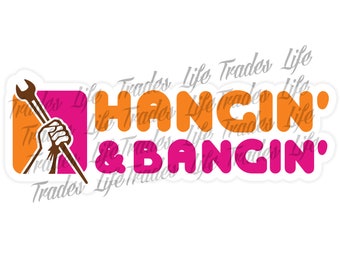 Naklejka na kask „Hangin’ and Bangin’” | prezent dla taty