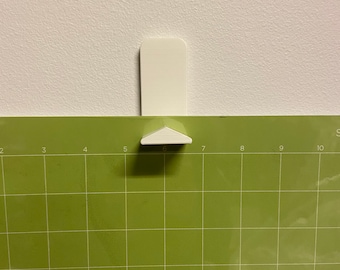 Cricut Mat Hanger (3D Printed)