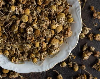Organic Chamomile Flowers loose leaf herbal tea