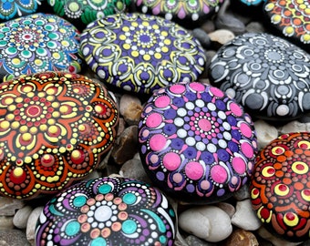 Op maat gemaakte handgeschilderde mandalasteen – Dot Art Garden Decor