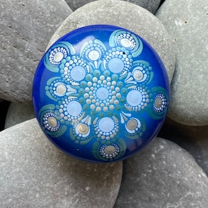 Medium Hand Painted Mandala Stone - Meditation Stone - Hand Made -  - Painted Stones - Decorative -  Home - Gifts - Dot Art - 100mm