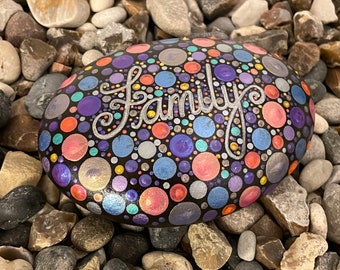 Piedra de lunares personalizada grande - Única - Piedras pintadas - Decorativa - Adorno - Regalos - Arte de puntos - Roca de jardín - Pintado a mano