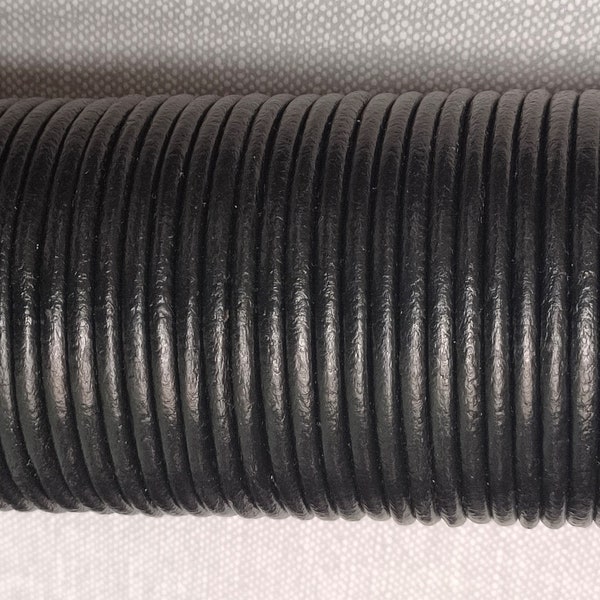 Cordon cuir noir 4 mm x 1 mètre.