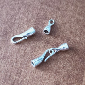 Set of 5 Small Silver plating hook clasp with 3mm hole for necklace or bracelet.