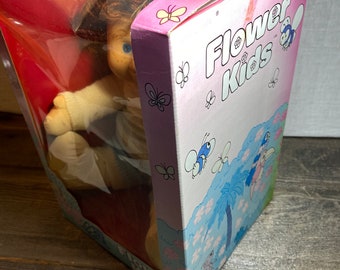 ✳︎toto✳︎さま】vintage doll ୨୧ 女の子の フラワーベース