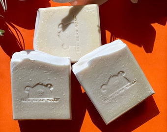 White Rose Luxury moisturizing soap -  Cold Processed - Cruelty Free