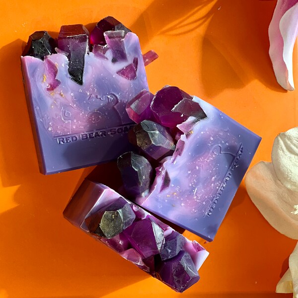 Amethyst Luxury moisturizing  soap -  Cold Processed - Cruelty Free