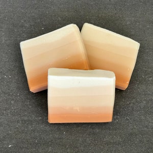 Layers: Yellow Lemonade - Luxury moisturizing  soap -  Cold Processed - Cruelty Free - Lushious Linen