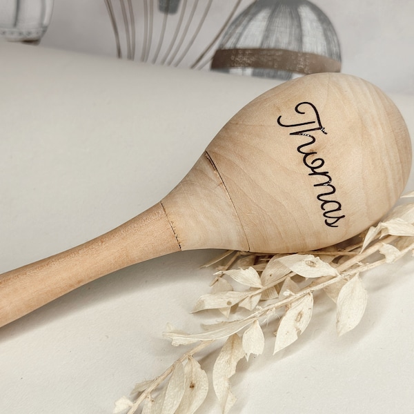 Maraca en bois personnalisée | Instrument de musique pour enfants | Jouets vintage traditionnels en bois | Jouets en bois | Cadeau enfant personnalisé |