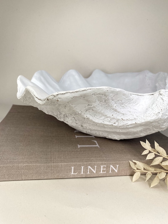 Large Clam Bowl | White Shell Ornament | Large Trinket Dish | Modern Home Accessory | Home Styling | Minimalistic Homeware | Home Fashion