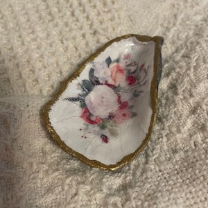 Decoupaged Shells - Oyster shell with rose