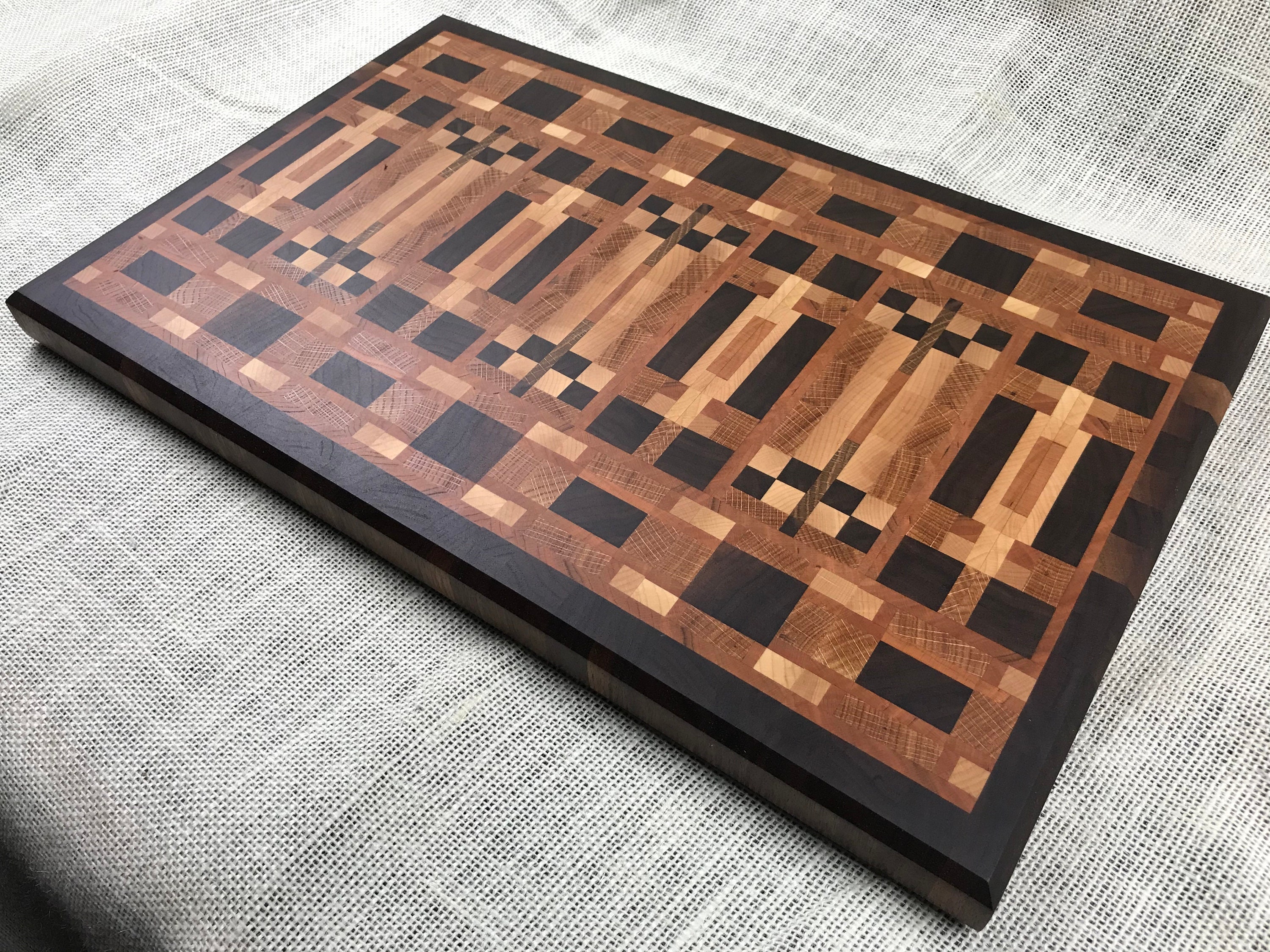 Large Custom Cutting Board - Maple and Walnut Personalized Cutting Board -  Edge Grain Cutting Board - Wood Cutting board