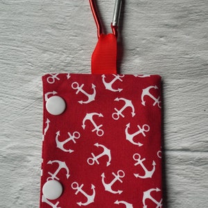 Handgefertigte Tasche für Hundekotbeutel. Kotbeutelspender Kotbeuteltasche Kotbeutelhalter. Hundezubehör. Anker Rot