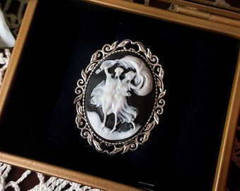 Zilveren cameo broche "De geliefden"