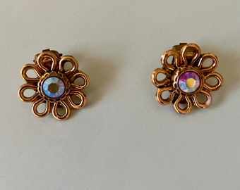 Vintage flower gold rhinestone clip on earrings 50s costume jewelry