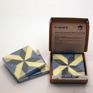 Handmade soap with eucalyptus, rosemary, and lavender. The color scheme features white, gray, and blue, reminiscent of a hydraulic tile. TOTSABO