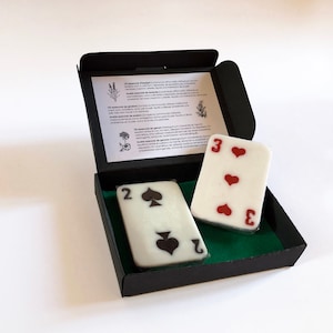 Jabón artesanal, jabón aceites esenciales, jabón carta poker, jabón para regalo, regalo hombre, regalo poker, jabón lavanda geranio y enebro