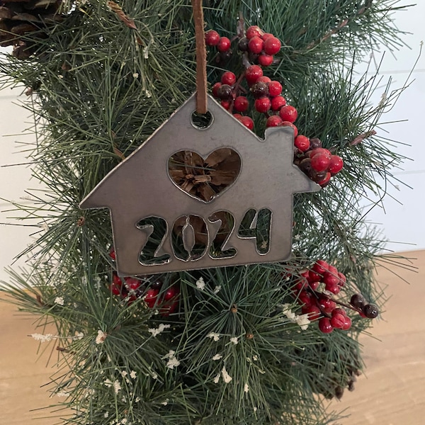 New House 2024 Christmas Ornament Real Estate Gift Idea Housewarming Gift Xmas Gift, Festive Tree Hanging Unique Seasonal Charm Gift