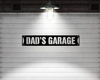 Personalized Dad's Garage Metal Sign - Custom Family Name
