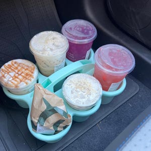 No spill Multiple Drink Carrier / Starbucks Drink Carrier / Fast Food
