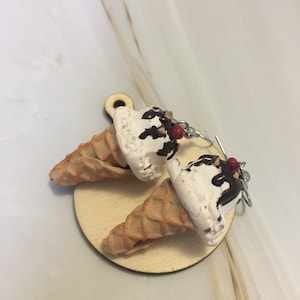 Ice Cream Cone Earrings (shelf) – UNIQUE