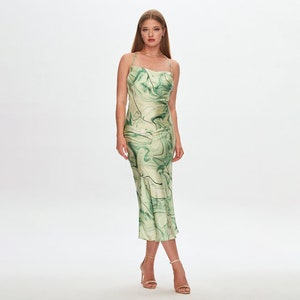 Frau Satin Seide Kleid, Brautjungfer Kleid, Romantisches Kleid, Satin Kleid, Buntes Midi Satin Kleid, Seide Cami Kleid, Rosa Kleid