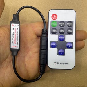 Dimmer e telecomando per insegne al neon a LED