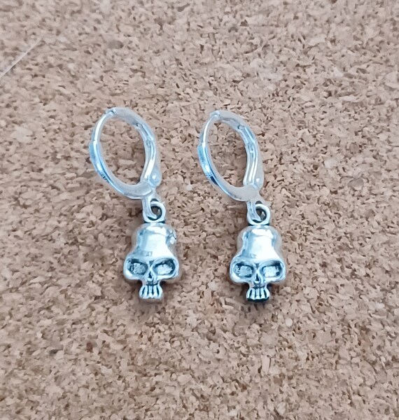 Skull Earrings Goth Gifts for Women, Nickel Free Earrings Dangle