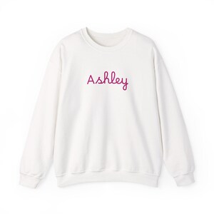 Villa Bombshell de Island Love / Sudadera con cuello redondo y nombre personalizado, top informal con monograma imagen 5