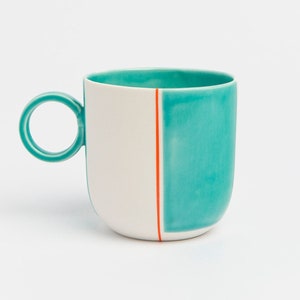 Modern Porcelain Tea Cup Artisan Porcelain Pottery Cup Perfect Gift for Coffee Lovers Elegant Design for a Unique and Thoughtful Present