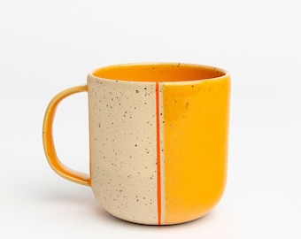 Handmade Stoneware Coffee Mug: Modern Artisan Ceramic Cup
