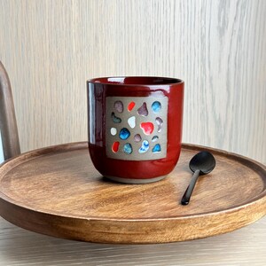 Handgefertigte Keramik Tasse für Kaffee-Liebhaber Moderne Steingut Tasse Geschenk für minimalistische Keramik-Liebhaber Becher Handwerker Kaffeetasse Geschenk für Sie