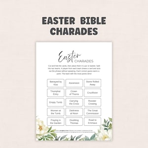 Może przedstawiać: Drukowana gra w szarady biblijne na Wielkanoc z białym tłem i kwiatowymi akcentami. Gra zawiera frazy takie jak "Betrayed by Kiss" i "Crown of Thorns". Tytuł "Easter Bible Charades" znajduje się na górze.