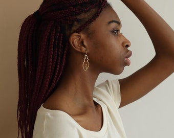 Earrings body woman / figure / venus