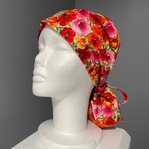 Red Floral Print Ponytail Scrub Cap, Surgical scrub cap for woman&#39;s. Ponytail scrub hat for woman
