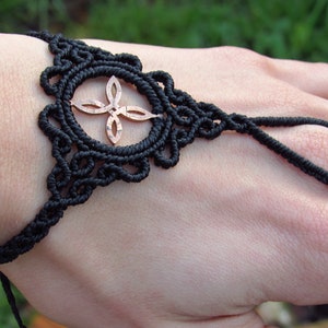 Handmade Handcut Coin Celtic Knot Design Macrame Slave Bracelet