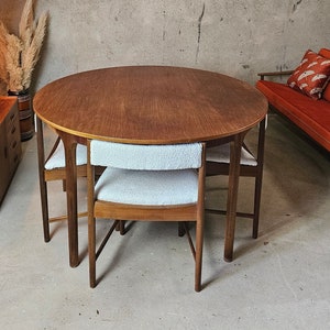 Mcintosh Macintosh  Mid Century Round Extending Space Saving Dining set Table with 4 Cream Boucle  and Teak Chairs