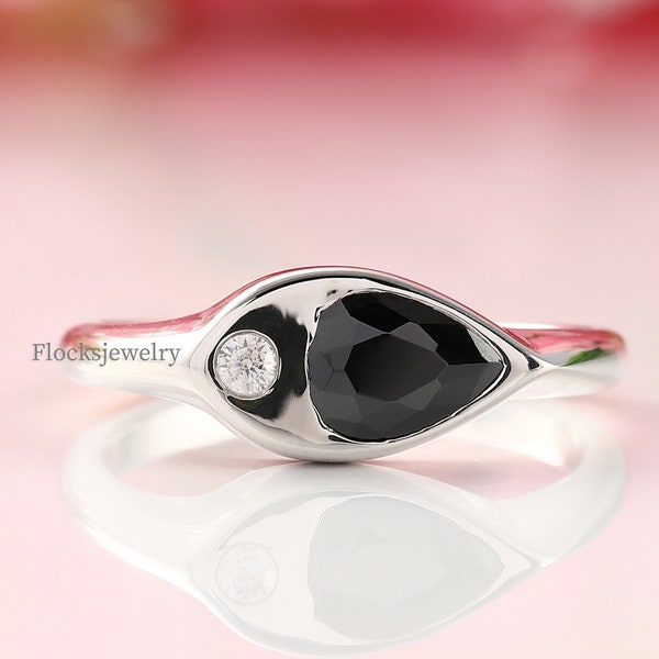 Toi Et Moi Ring, Black Diamond Signet Engagement Ring, Water Drop Shaped Birthstone Ring, Pear Drop Ring, Pear & Round Diamond Silver Ring