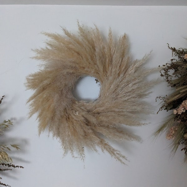 Handmade pampas grass wreath, dried pampas grass  30cm wreath