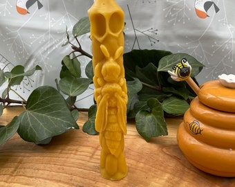 100% Beeswax Large Bee on Honeycomb Taper Table Candlestick Candle 15 x 2.5cm - made in Devon.