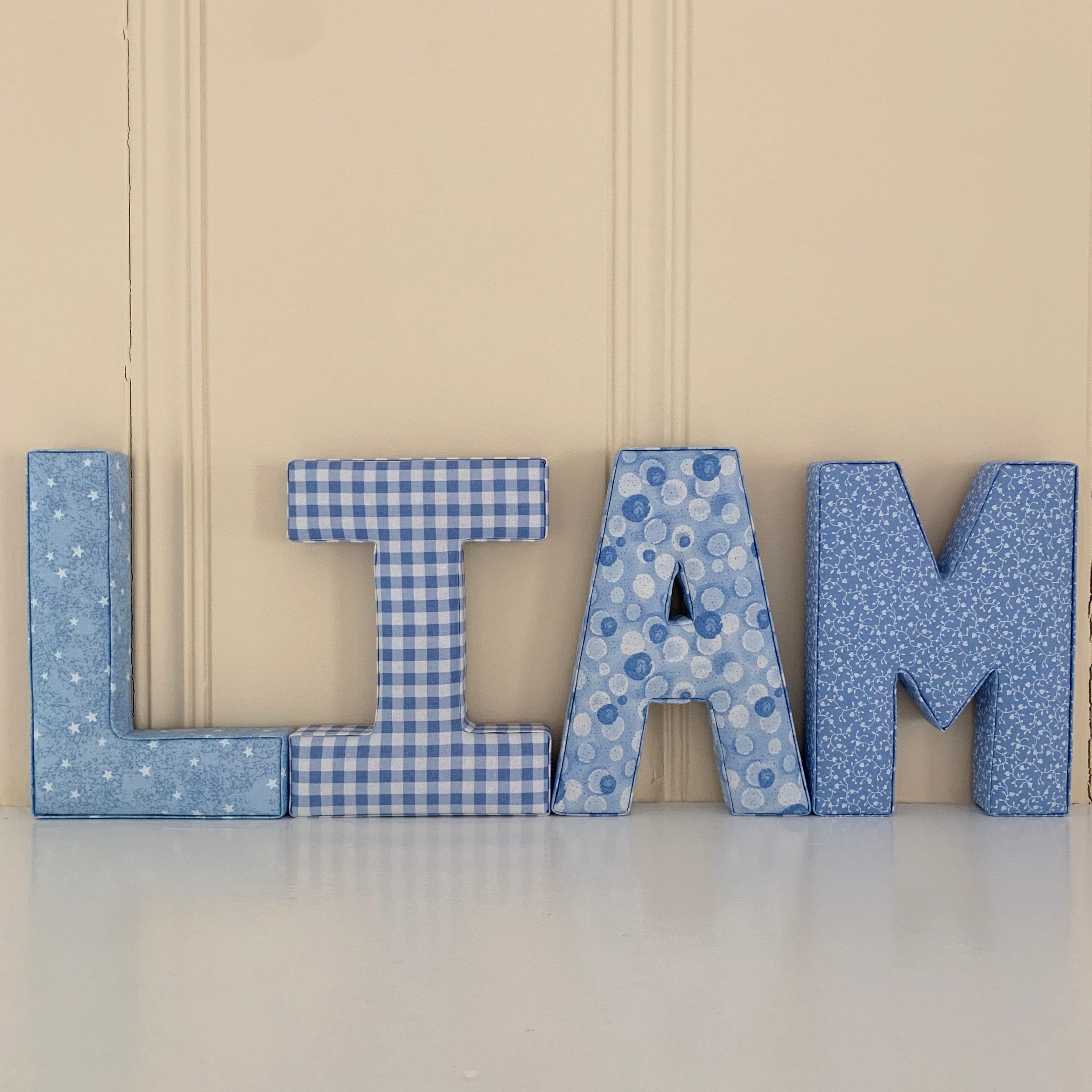 Lettre en Tissu Prénom Bébé à Personnaliser Décoration Chambre Cadeau Naissance Baptême