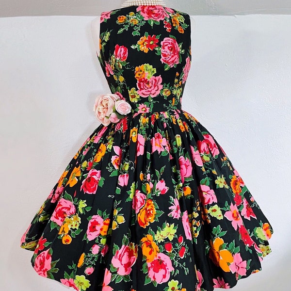 Rare 1950s Designer “Kim Kory” Spectacular Sparkling Sequins Floral Festive  dress
