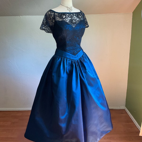 DIOR Stunning Vintage Christian Dior Prom iridescent Blue Designer Ball gown party dress