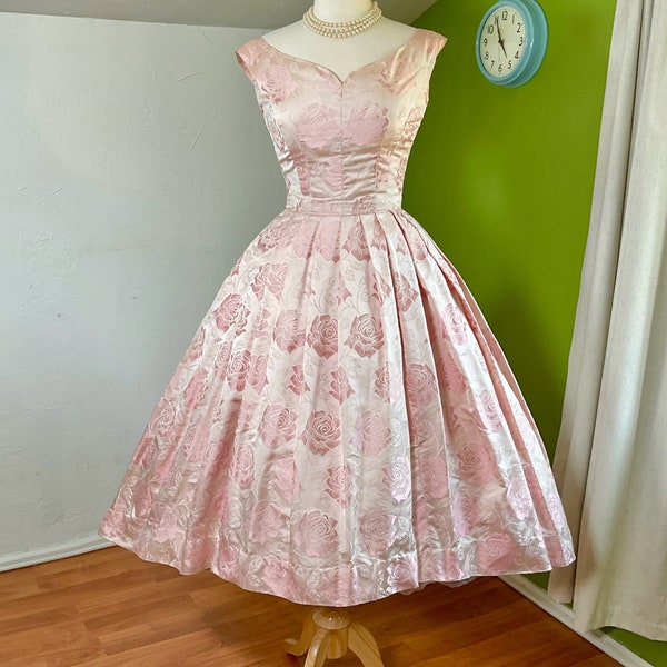 1950s Romance and Pink Roses Tea , Engagement, Prom Cosplay Vintage Dress