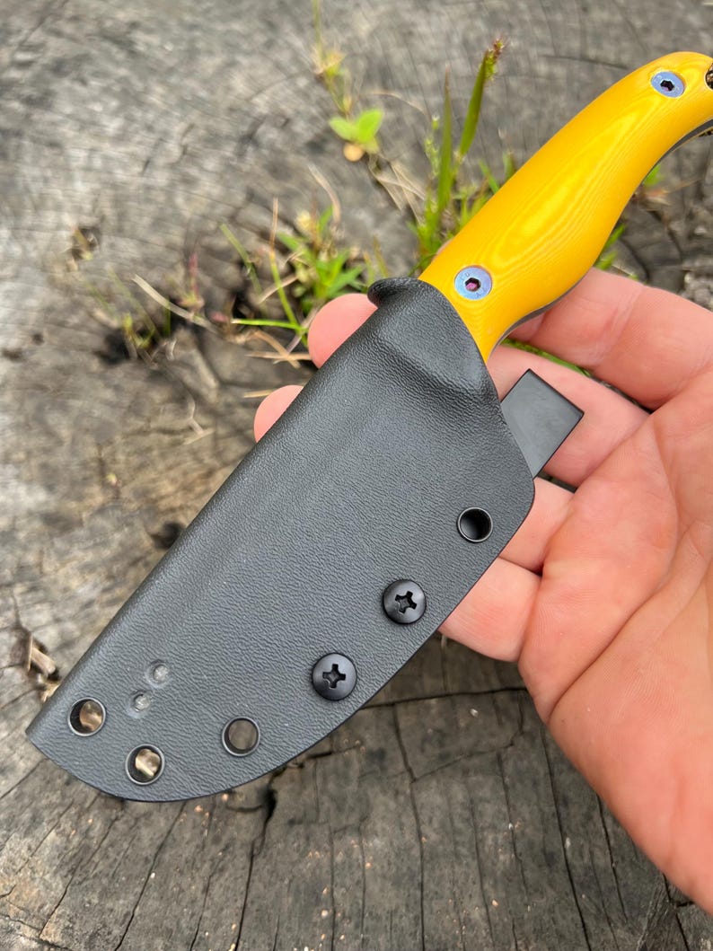 Reliable, durable, and ready for anything—EveryDay D2 is your ultimate pocket knife image 7