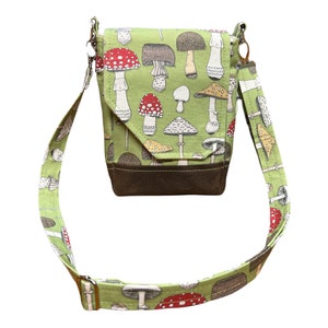 Cute mushroom purse, cottagecore mushroom crossbody,  gift for mushroom fan, Goblincore bag, Cotton linen and waxed canvas mini.