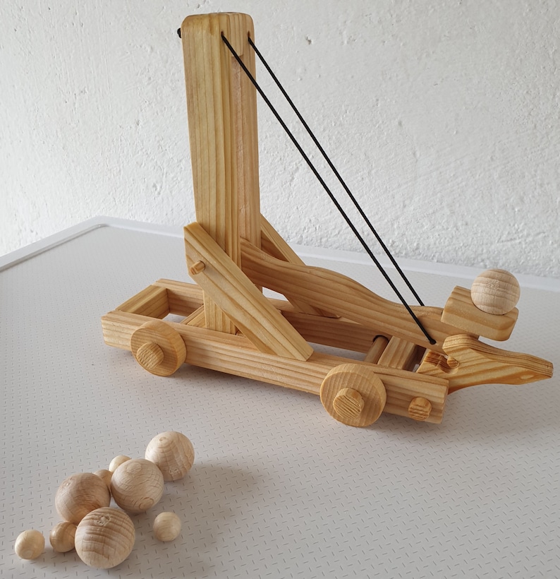 Mittelalterliches Katapult Schleuder aus Holz ca. 22cm handgefertigt, funktionstüchtig Bild 2